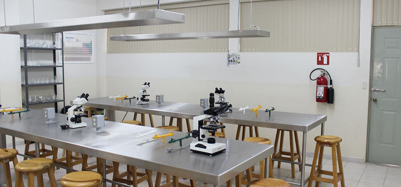 Laboratorios de física y química