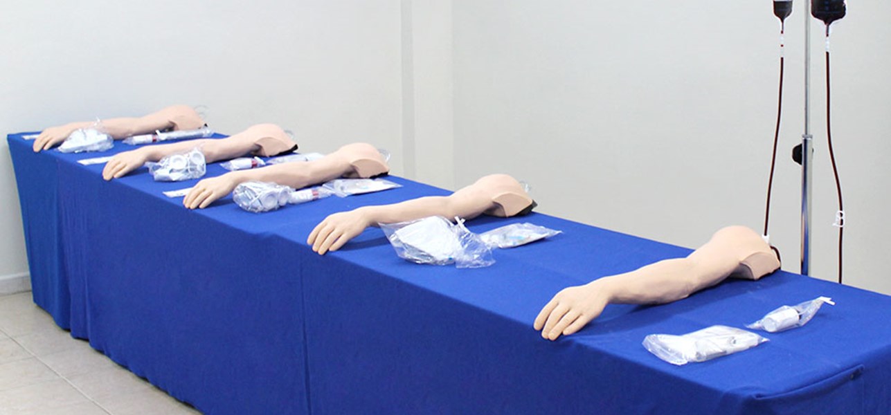 Área de Cateterización Endovenosa